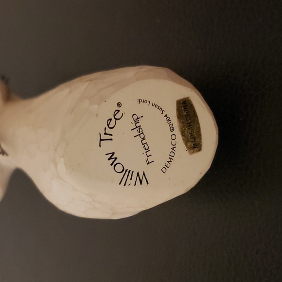 Willow Tree Friendship Figure - Picture 3 of 3